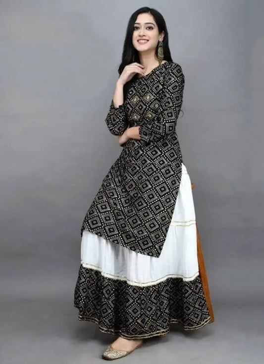 Women Bandhani Kurta Set